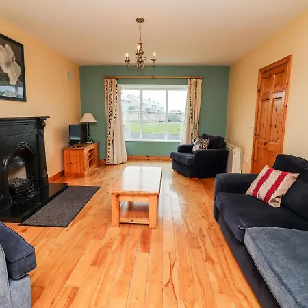 29 Church Field * Doonbeg